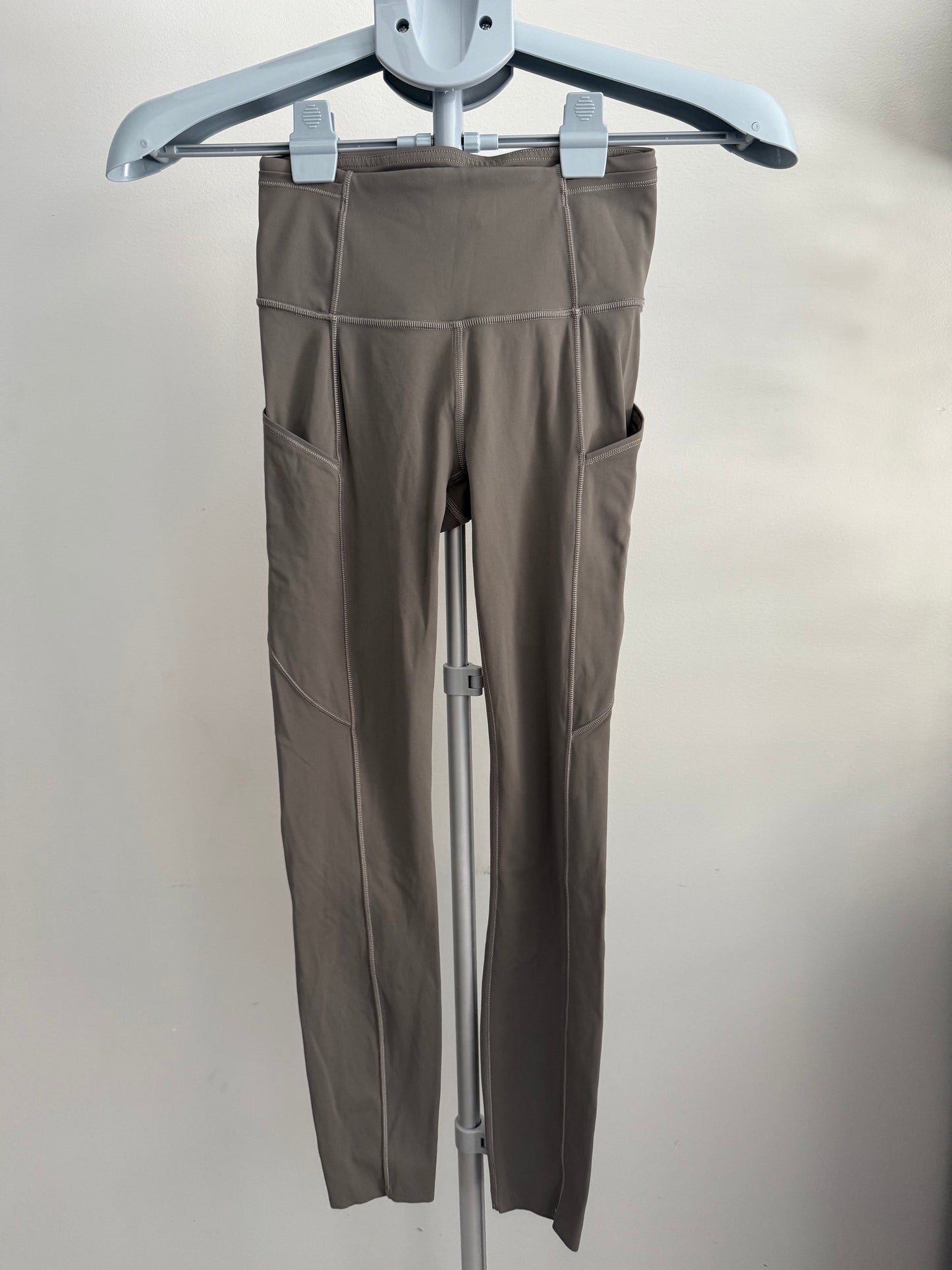 Fast & Free Cropped Leggings w/ Pockets